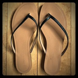 Banana Republic Leather Flip Flops